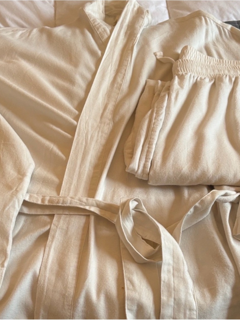 SKIMS Cream Loungewear Set - Soft Robe and Pants